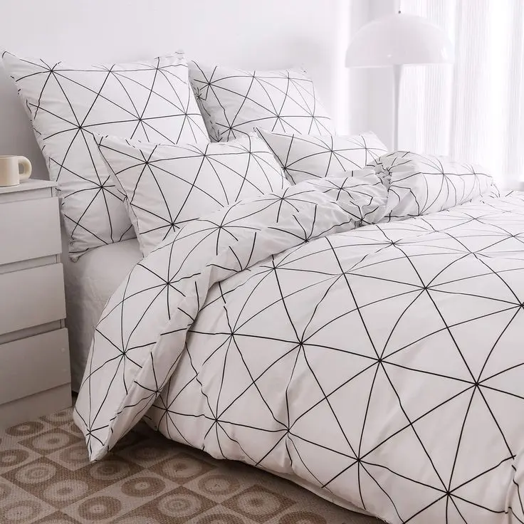 Black and White Comforters