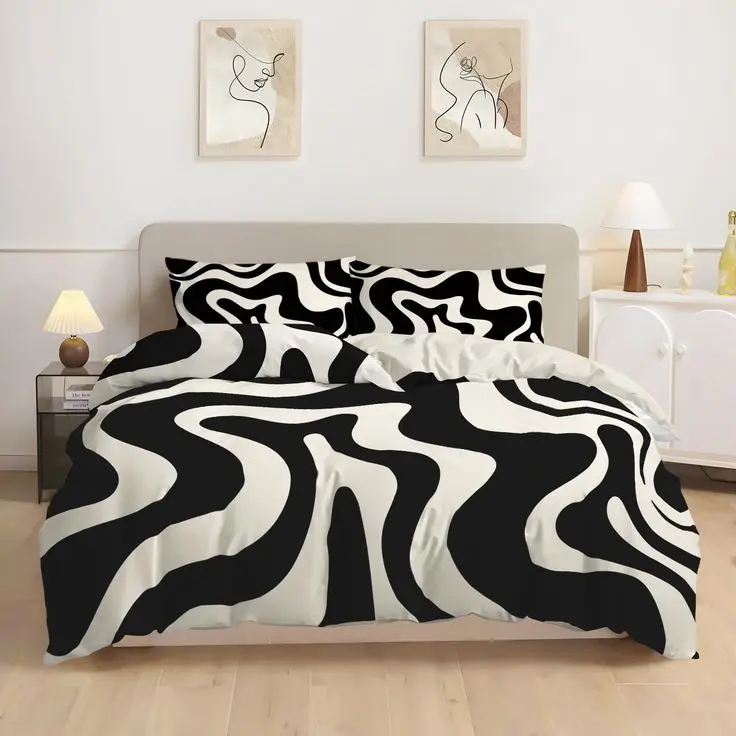Black and White Comforters